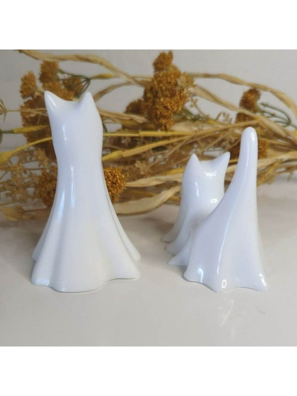 Handcrafted White Resin Ghost Cat Figurines Set Of 2 - Picture 4 of 6